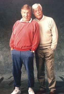 A picture of Jerry Van Dyke with his elder brother, Dick Van Dyke.